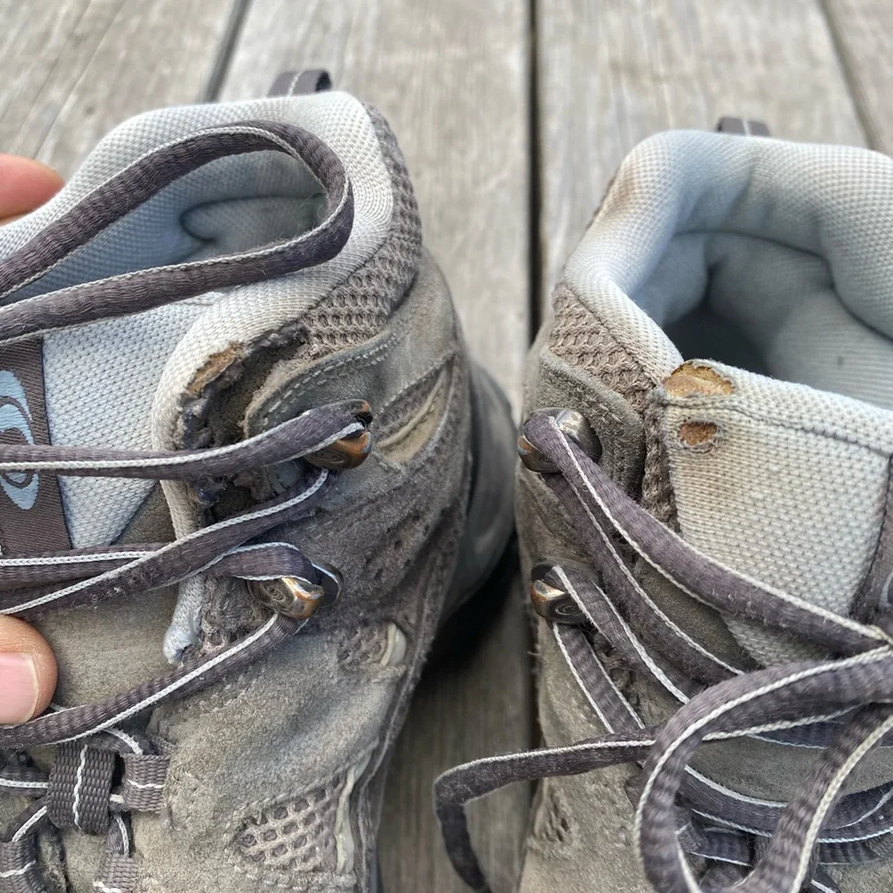 SALOMON Contagrip Women's 7.5 Hiking Shoes boots high tops Tan Gray Mesh Suede - Picture 4 of 8